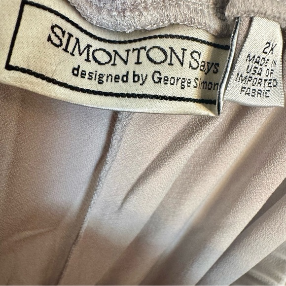 NWOT. SIMONTON SAYS 2X light beige pants with elastic waist band. Pull On Pants - Picture 7 of 9